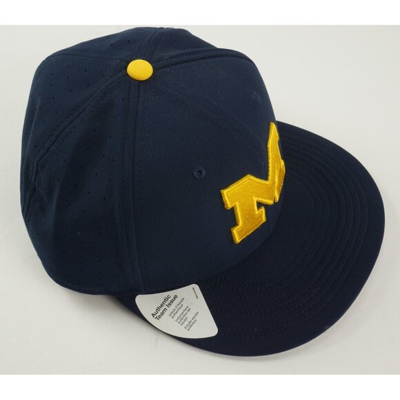 NWOT Nike Authentic Team Issue Michigan Wolverines On Field Blue Yellow Size 7 - Picture 2 of 8
